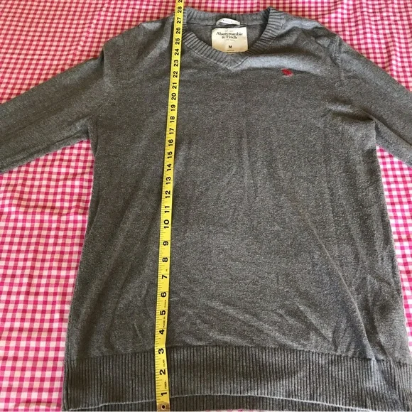 Abercrombie & Fitch Pullover Sweater - Picture 3 of 5